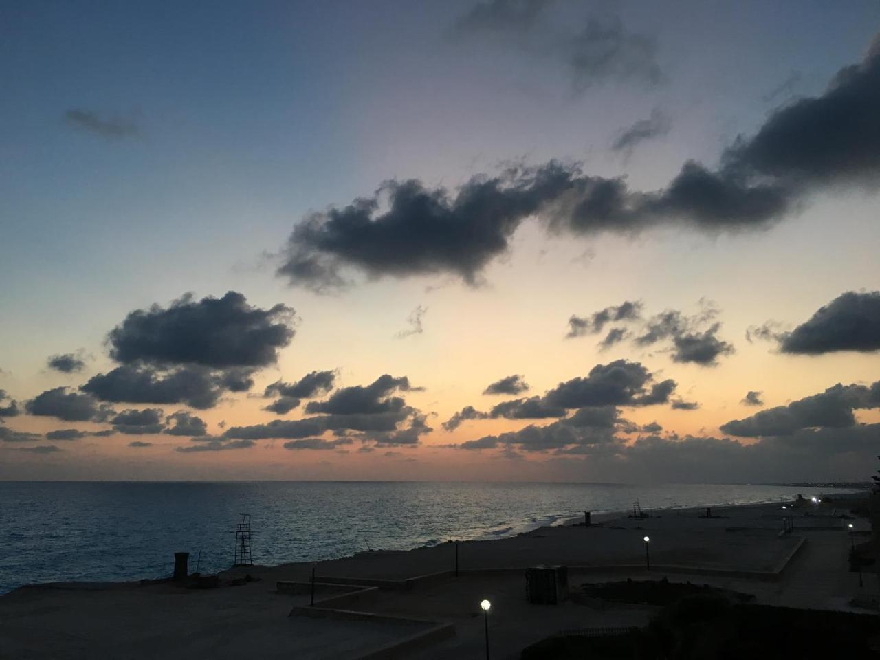 Beachfront Chalet In Green Beach, North Coast العلمين المظهر الخارجي الصورة